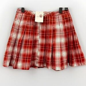 NWT Women’s Medium Plaid Pleated Skirt Red White Forever 21 summer school girl